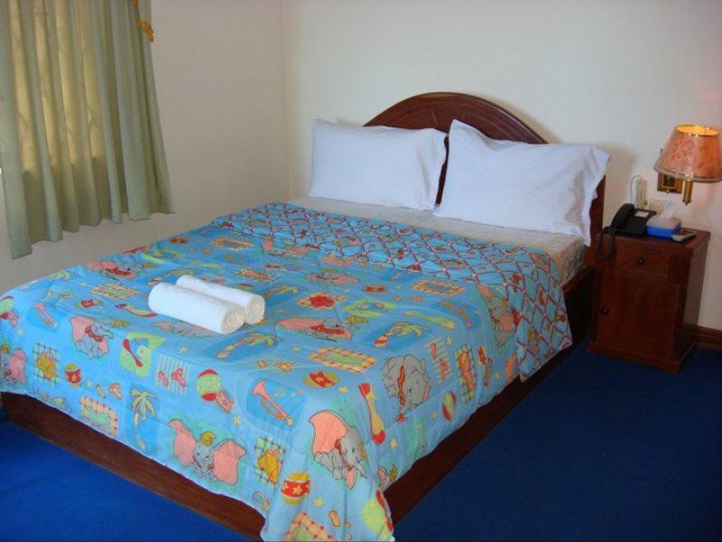Crystal Hotel Sihanoukville Esterno foto